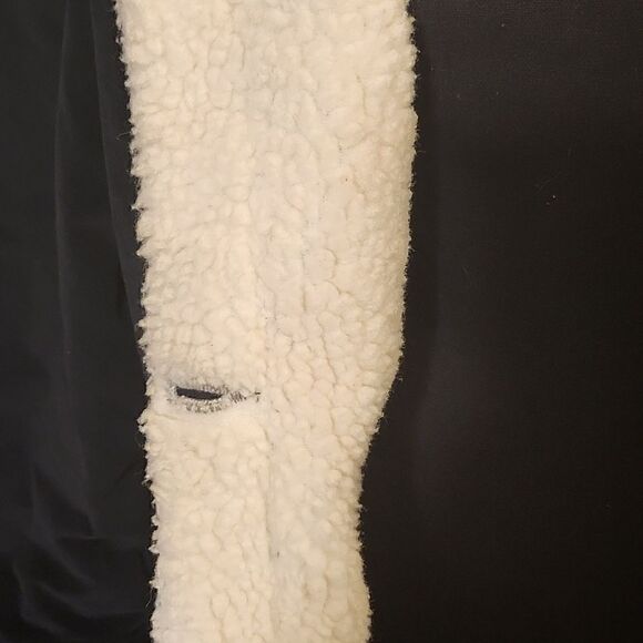 Eddie Bauer corduroy style fleece lined jacket - Picture 5 of 7